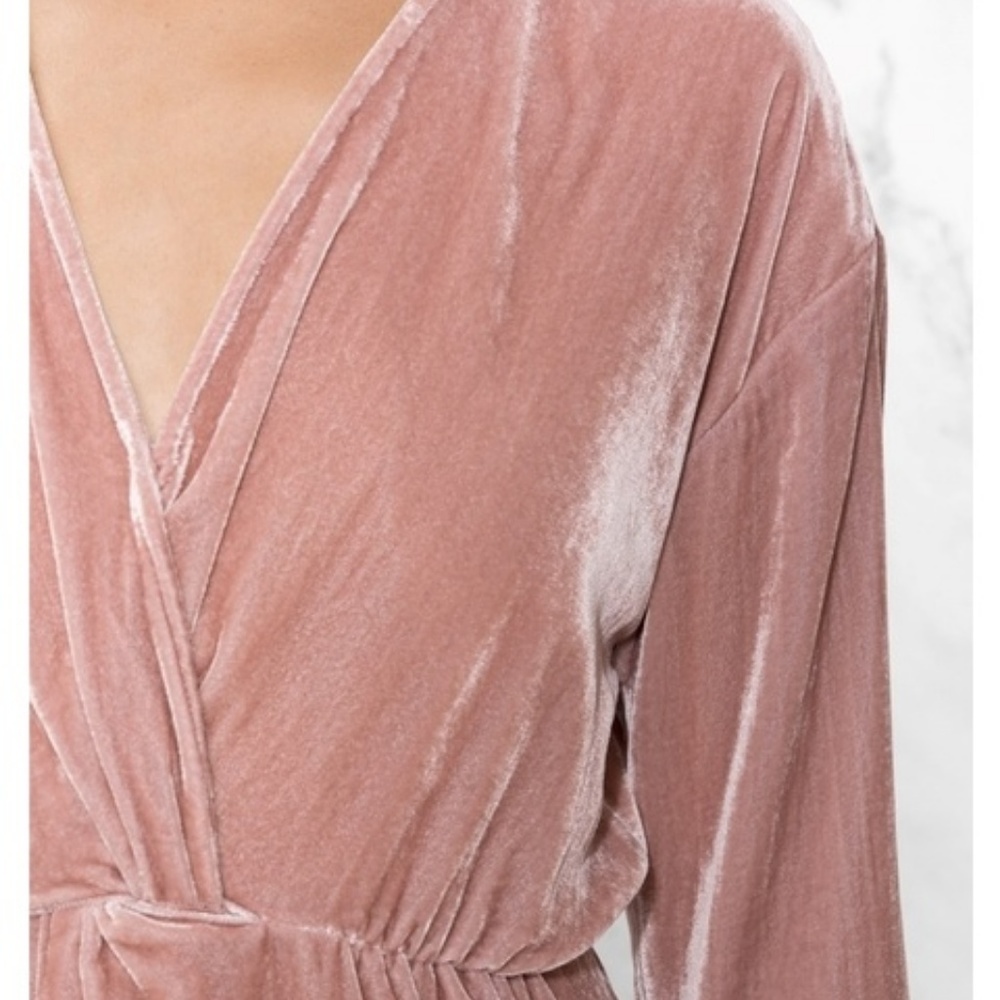 ☀️SALE & Other Stories Light Pink Velvet Dress - Picture 2 of 7